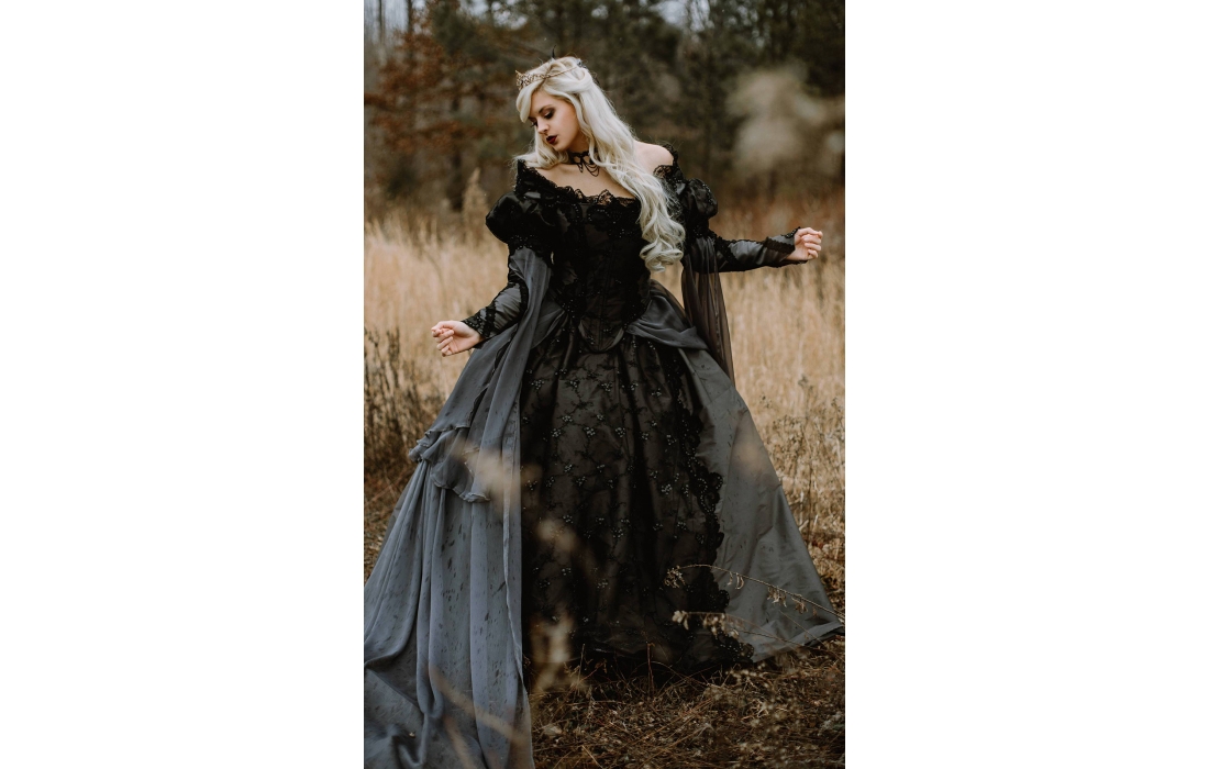Tips For Planning The Perfect Gothic Wedding Dress