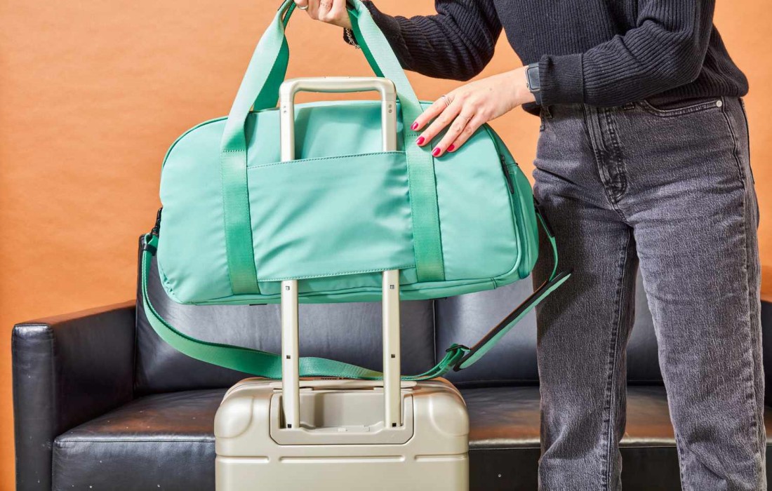 9 Finest Men’s And Women’s Travel Bag Series