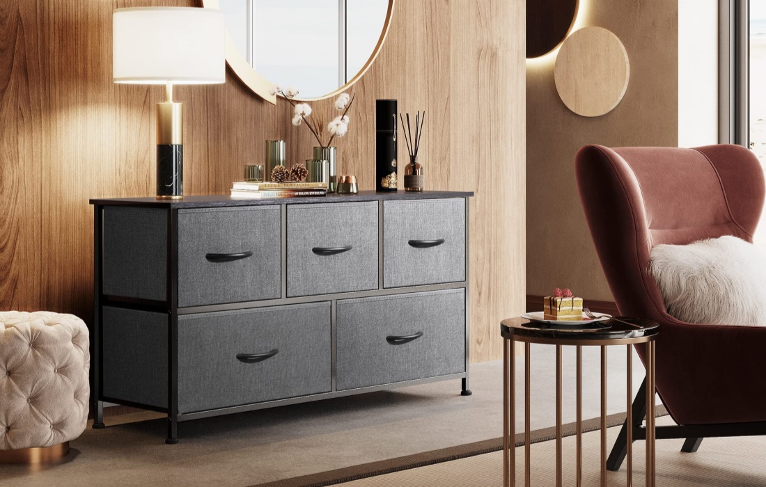 A Dresser To Keep Your Room Elegant And Organized