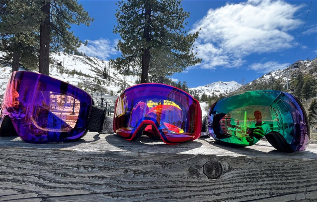 The Snazziest 7 Best Snow Goggles To Wear This Snow Season!